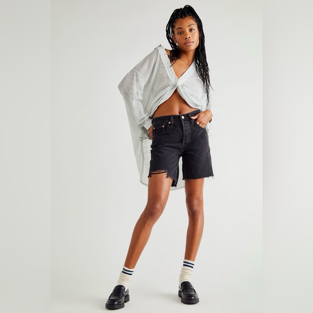 Levi’s 501 Mid Thigh Short